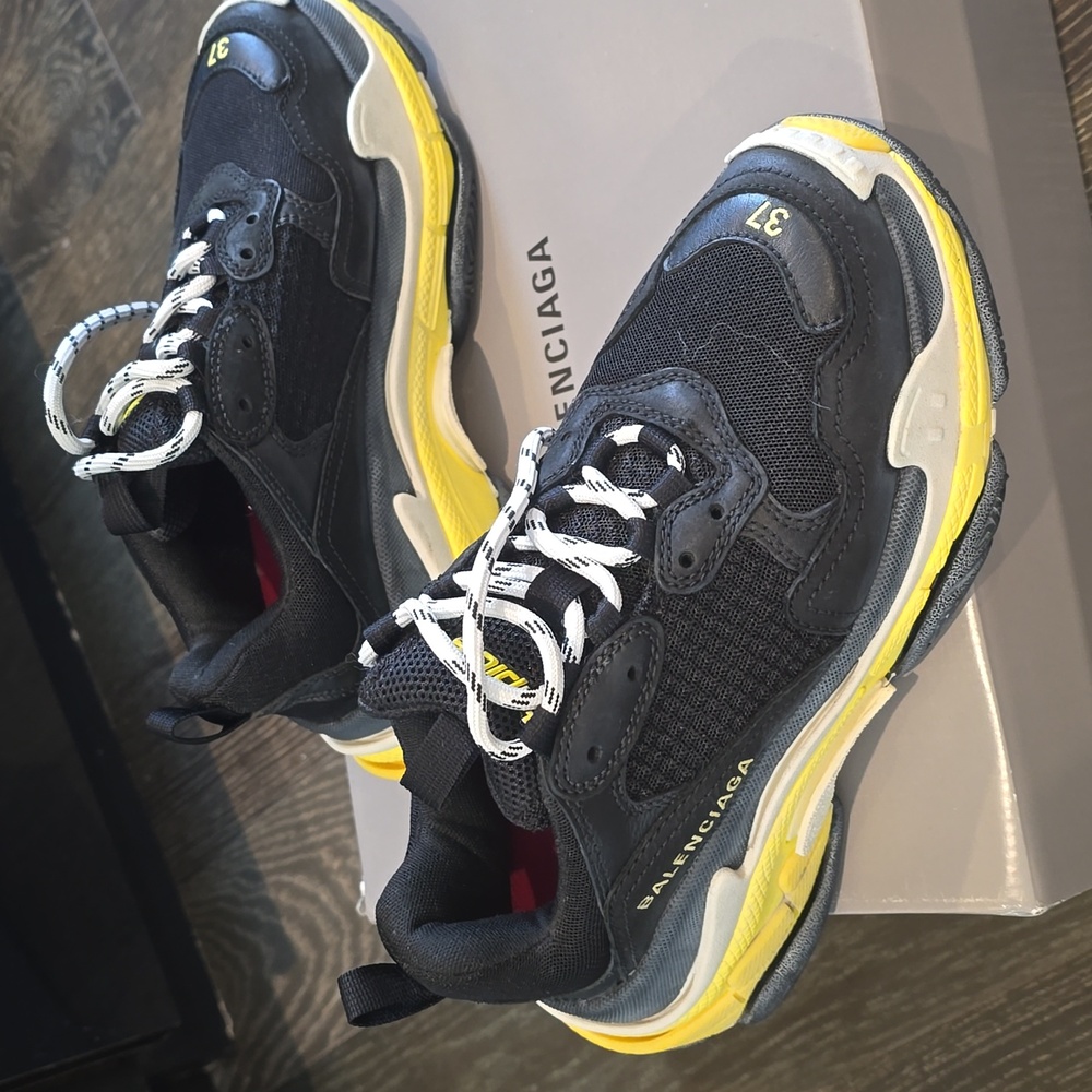 Balenciaga Triple S sneaker